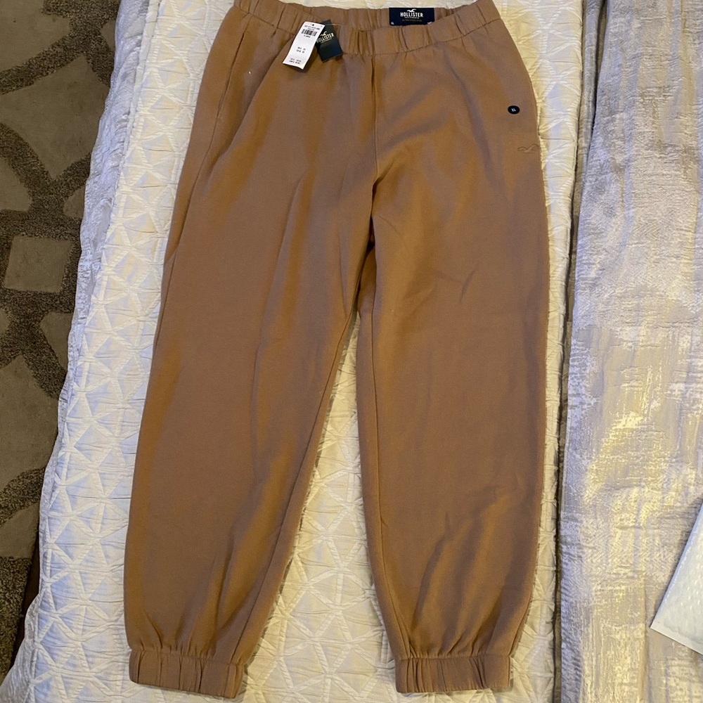 NWT Hollister ultra high rise dad joggers